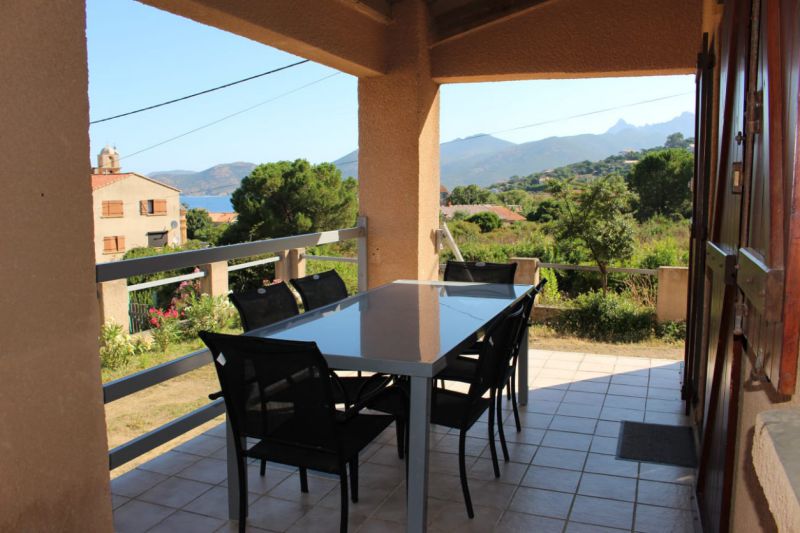 Terrasse de l'appartement avec vue montagne